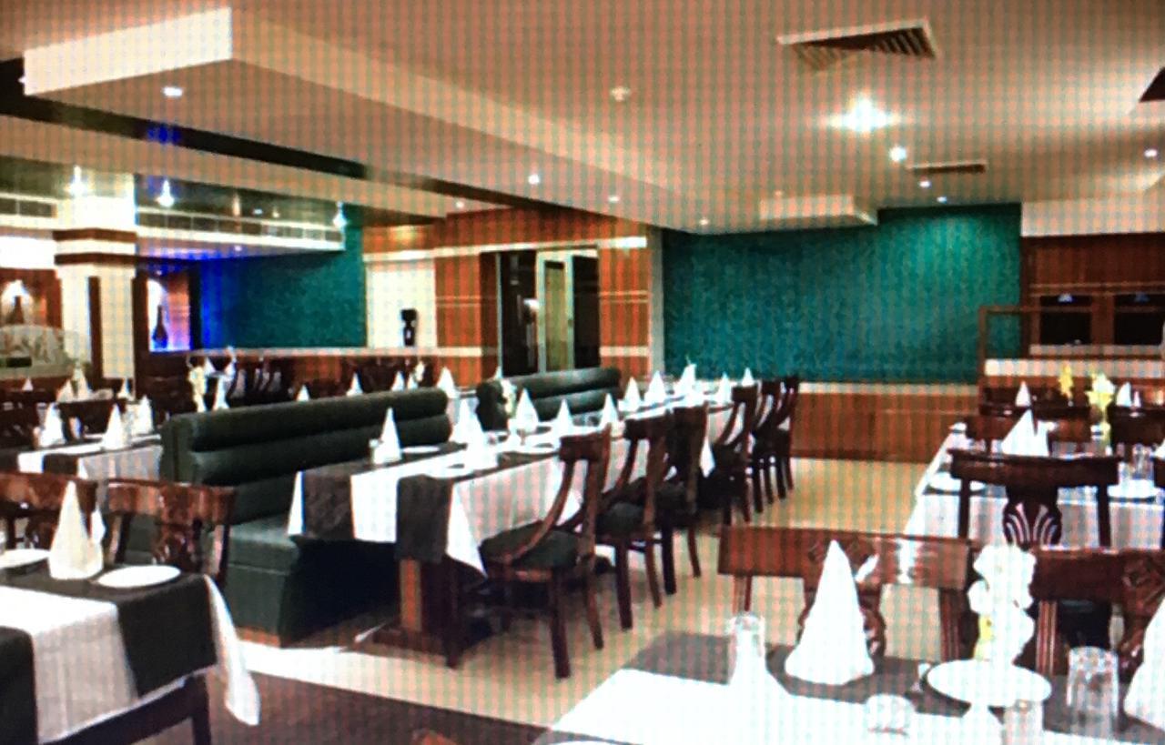 เอล์ม ทรี อมฤตสร Hotel อัมริตสา ภายนอก รูปภาพ